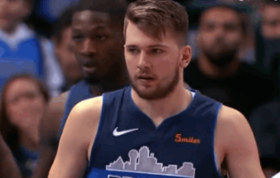 LUKA DONČIĆ NAPRAVIO SKANDAL U OLIMPIJSKOM SELU: Pušio nargilu i igrao poker! (VIDEO) 